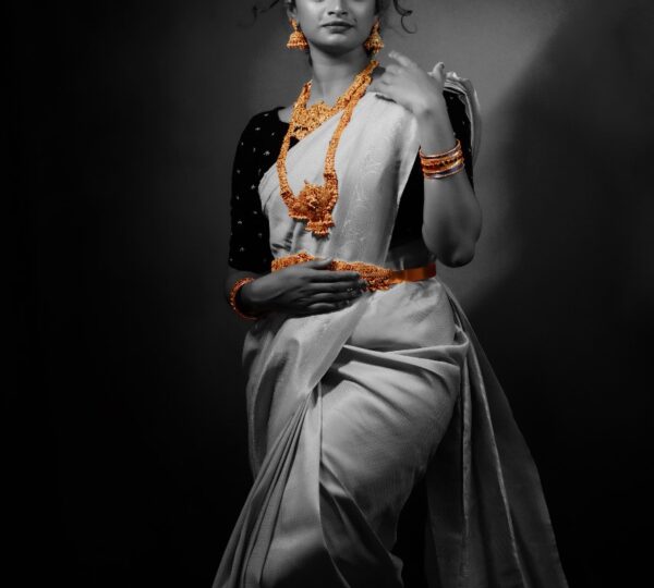 Sonu Beauty Salon & Make-Up Studio
